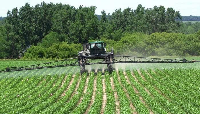 Pesticide sprayer