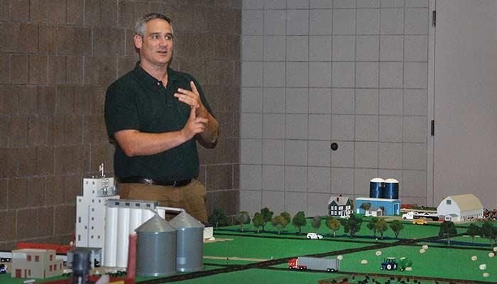 Patrick Webb, director of swine health programs for the National Pork Board, helped facilitate a tabletop demonstration of a foot-and-mouth disease scenario in Iowa. PHOTO/ BETHANY BARATTA