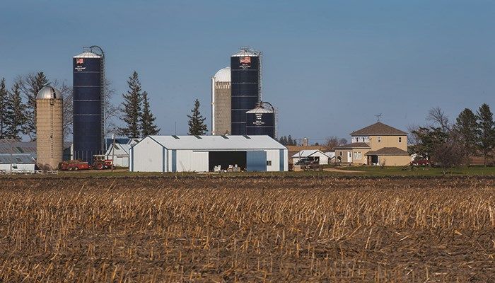 Two towns show competing views of agriculture