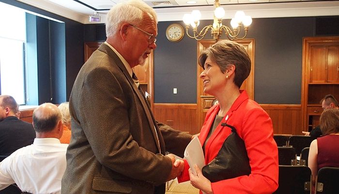 Senator Joni Ernst meets with Farm Bureau members