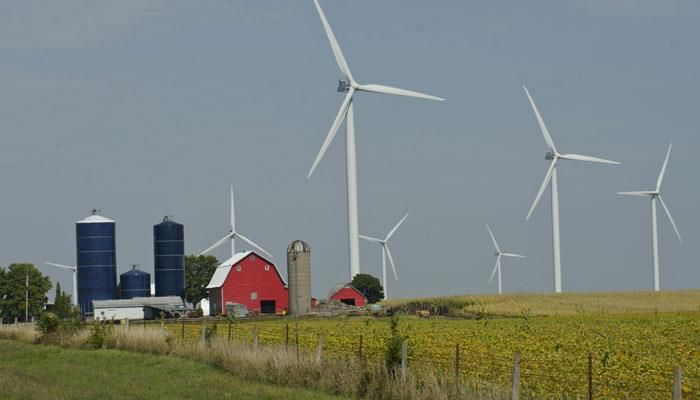 Wind now generates third of Iowa power
