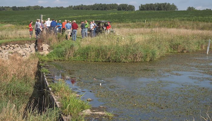 DMACC students get real-world experience in conservation 