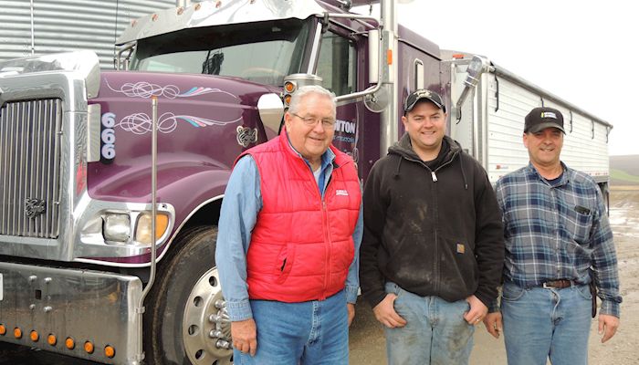 Benton Co. farmers recognized for caring for land, animals