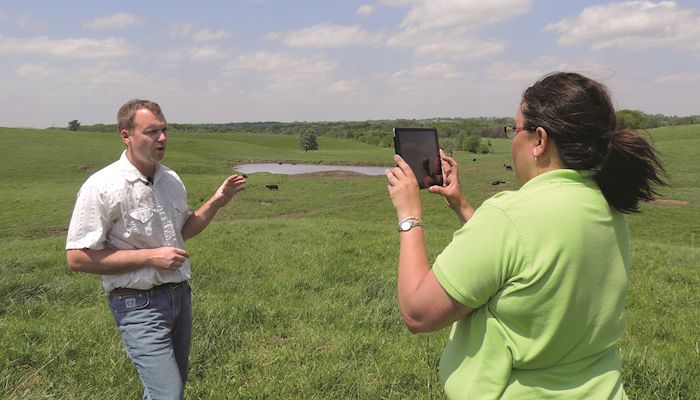 Hanrahan demonstrates cow-calf care through live Facebook chat