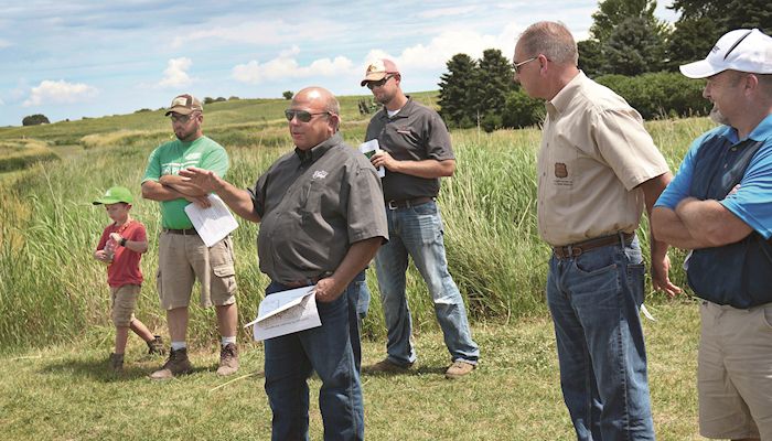 Duvall gets up close look at Iowa conservation efforts