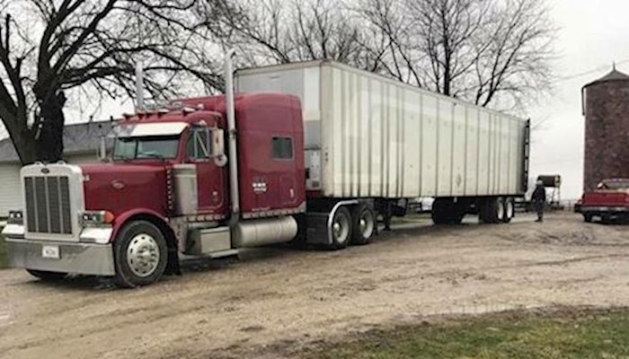 Farm Bureau requests waiver for trucking mandate