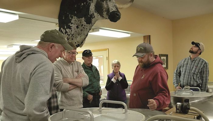 Iowa firm sends livestock genetics around the world