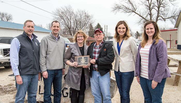 Pisel family earns Good Neighbor award
