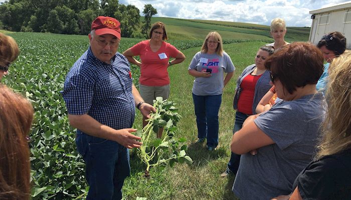 Extending agricultural knowledge