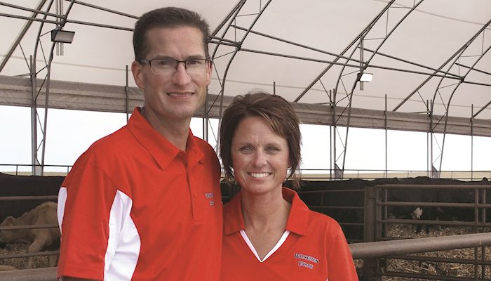 Calving under roof catching on in Iowa
