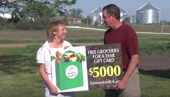 Carroll Woman Receives Free Groceries from Iowa’s Farmers, “Pays It Forward” to Local Food Bank