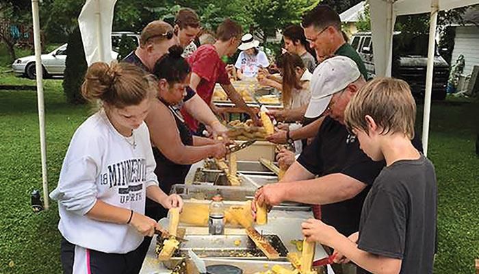 Feeding our neighbors in need