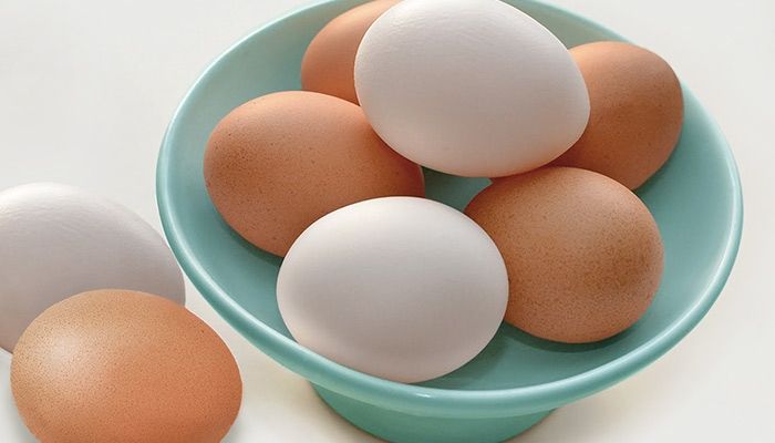 How cage-free eggs are raised vs. conventional
