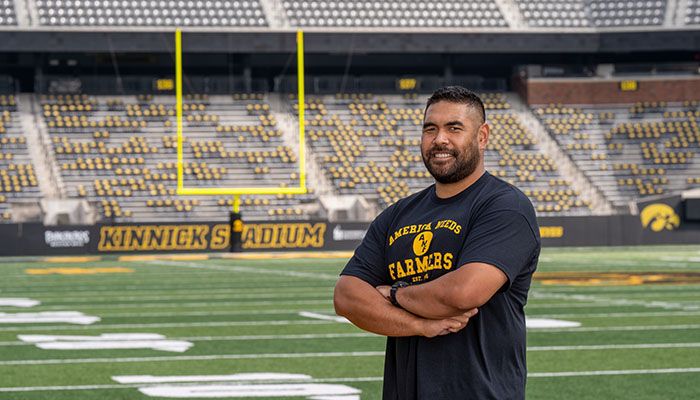 Tony Moeaki, Iowa Hawkeye football legend, ANF Wall of Honor