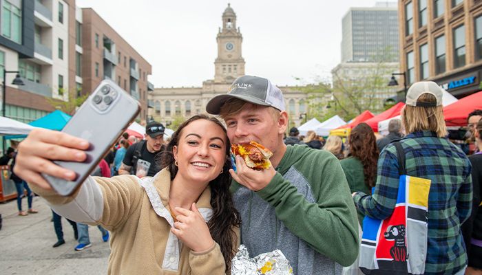 Iowans love their farmers markets 