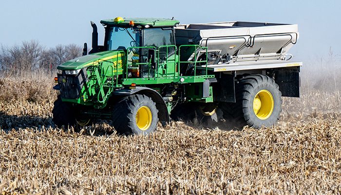 Senators propose study of fertilizer competition, trends 