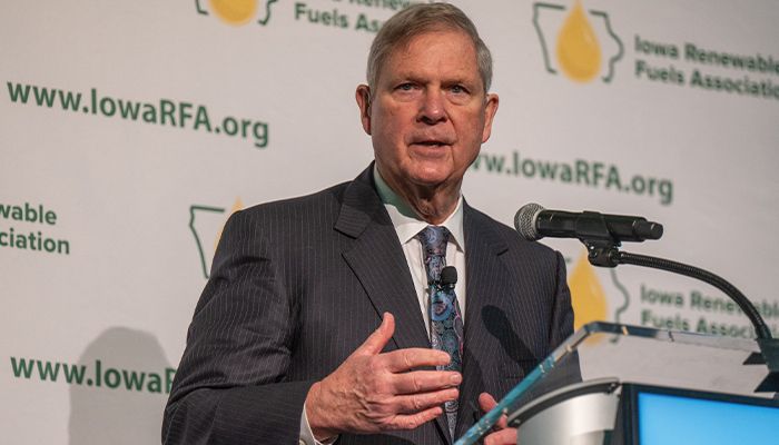 Vilsack announces renewable fuels grants 