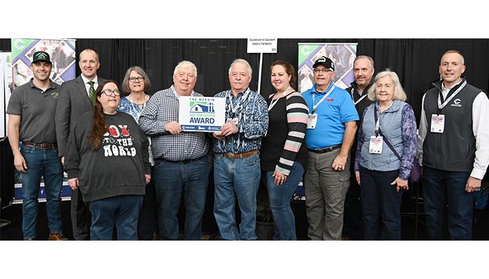 Schmidt family recognized with Good Neighbor Award 