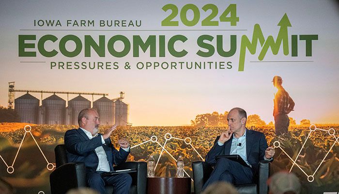 Iowa Farm Bureau President Brent Johnson and President and CEO of the Chicago Federal Reserve Bank Austan Goolsbee