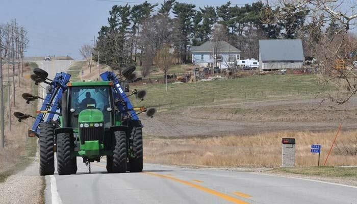 Farmers, motorists share road and responsibility