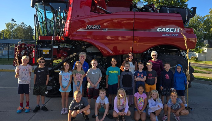 Fieldtrip in Lincon Elementary parking lot!