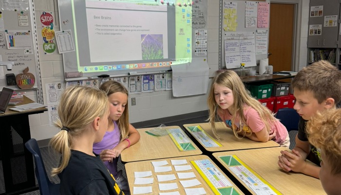 Honeybees with Ag in The Classroom at Clear Creek Elementary School