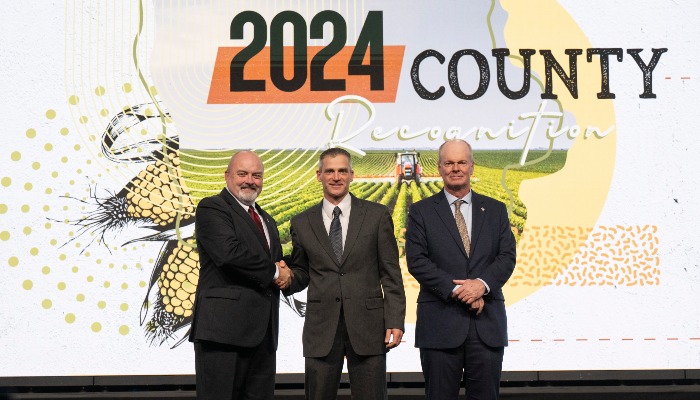 Wapello County Farm Bureau Receives Outstanding County Designation 