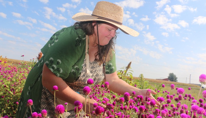 Empowering women managing specialty crops through knowledge and networking