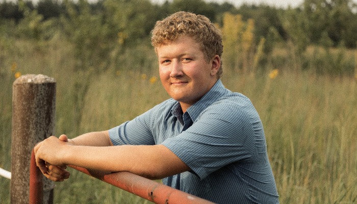Scholarship winner announced