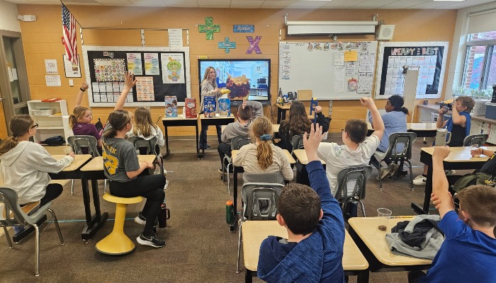 Ag in the Classroom: exploring soil layers