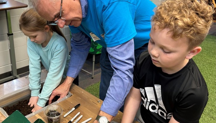 AITC: Seed Survivor mobile classroom visits Polk County