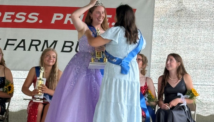 Lillian Burkett CROWNED 2025 FAIR QUEEN
