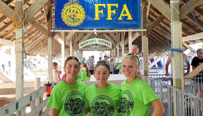 North Linn Donates Over 360 Pounds of Ground Pork to HACAP