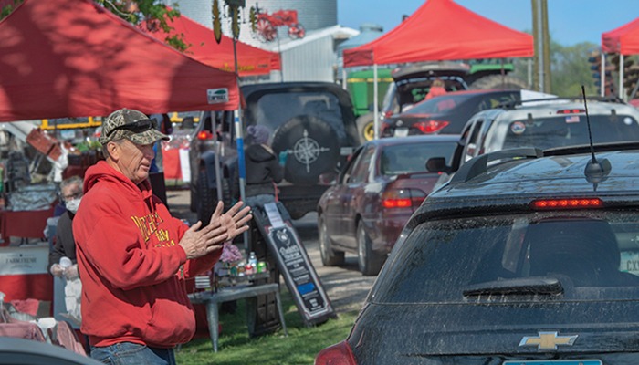 Five reasons to visit an Iowa farmers market this summer