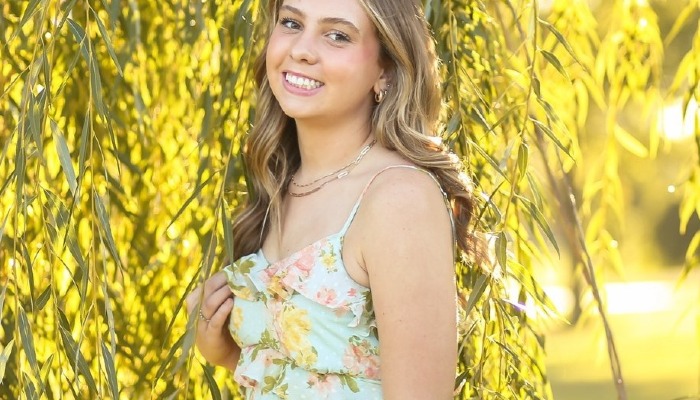 Alannah McKibben Awarded 4-H Scholarship from Iowa 4-H Foundation