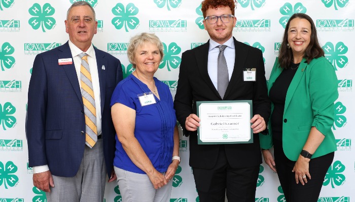 Gabriel Kramer Awarded 4-H Scholarship from Iowa 4-H Foundation