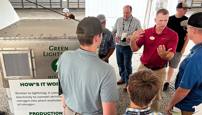 Green Lightning process pulls nitrogen from air 
