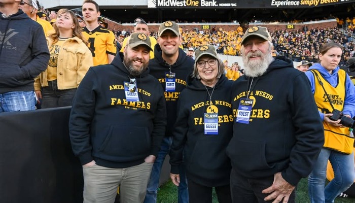 Hawkey fans: win big with the ultimate ANF Game Day Experience!