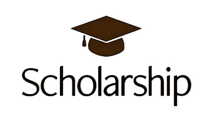  Scholarships available for high school graduating seniors 