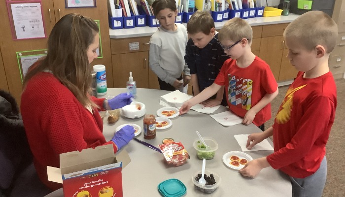 From Drones to Pizza: Cedar County ISU Extension Brings ag into the classroom