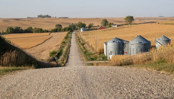 What 91 percent of Iowa grocery shoppers say about farmers