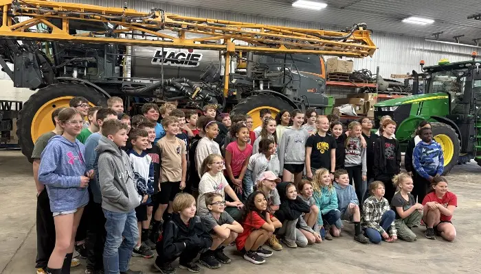 Whittier Elementary tours Clinton County farm