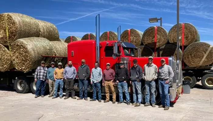 Iowa farmers offer a helping hand 