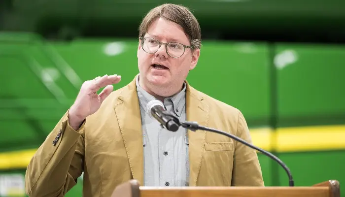 Farmers Challenge Fertilizer Pricing Practices 