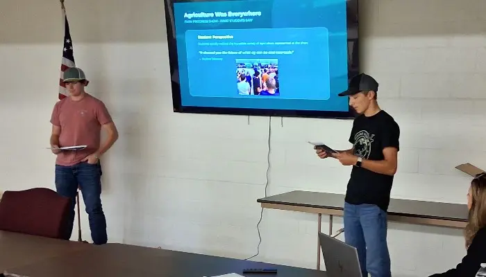 Iowa Valley Ag Students Share Farm Progress Show Experience