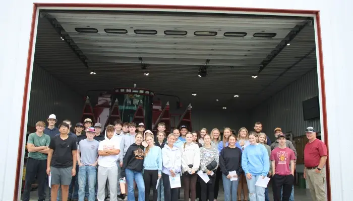 Prairie Plant Science Students Attend Field Day