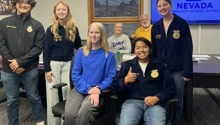 Nevada FFA presents to school board