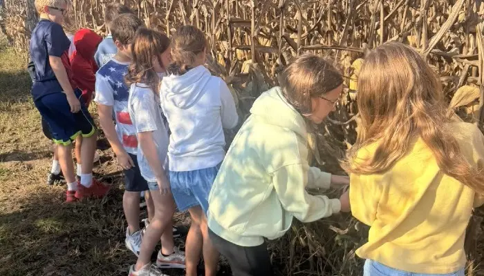 Ag in the Classroom takes learning to the cornfield 
