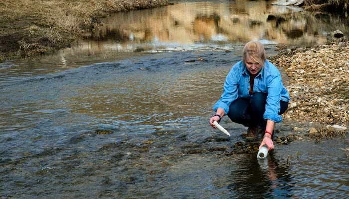 Thanks to farmers’ efforts, things are going swimmingly in northeast Iowa creek