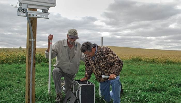 New Water Quality Resources Emphasize Edge of Field Practices